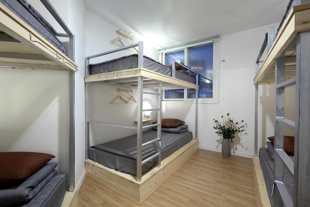First Guesthouse 釜山 客房 照片
