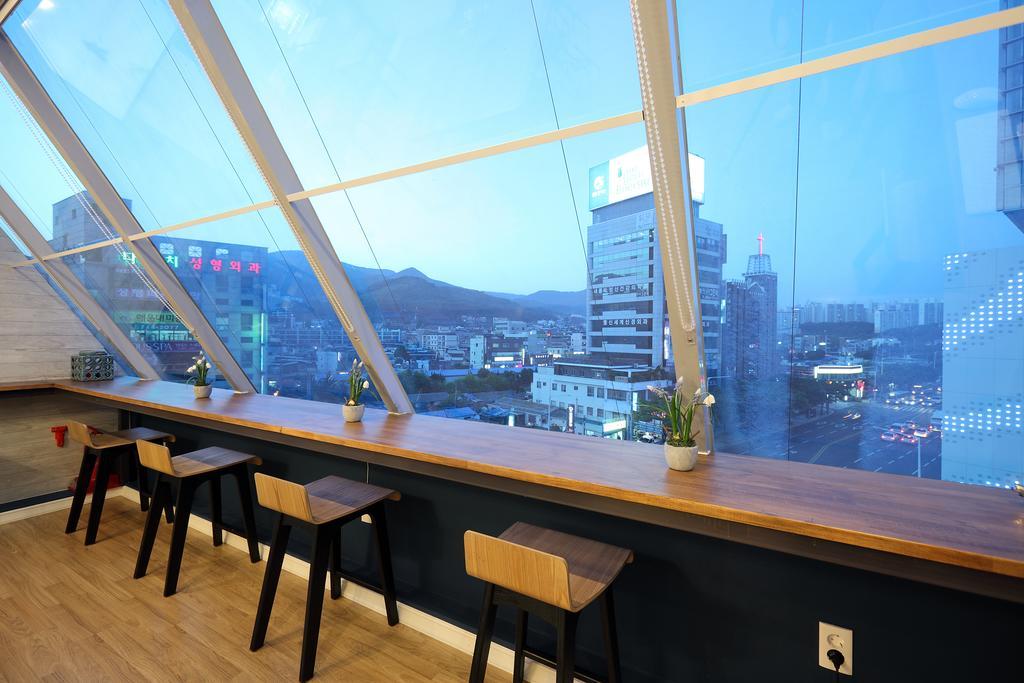 First Guesthouse 釜山 外观 照片