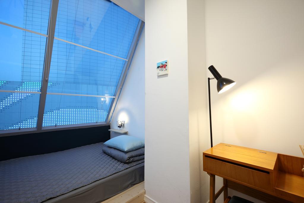 First Guesthouse 釜山 外观 照片